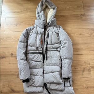 Women's Gray Puffer Jacket
